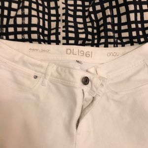 DL1961 white jeans size 30